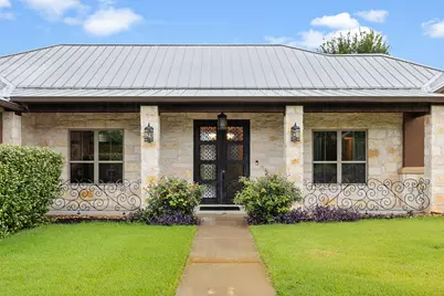 201 Eagle Valley Lane, Liberty Hill, TX 78642 - Photo 2