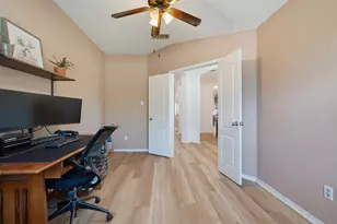 315 Floating Leaf Dr, Hutto, TX 78634 - Photo 12