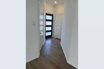 212 Canley Loop, Hutto, TX 78634 - Photo 2