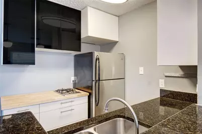 2401 Manor Road #127, Austin, TX 78722 - Photo 6