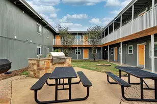2401 Manor Rd, Austin, TX 78722 - Photo 14