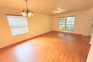 2009 Mimosa Cove, Round Rock, TX 78664 - Photo 2
