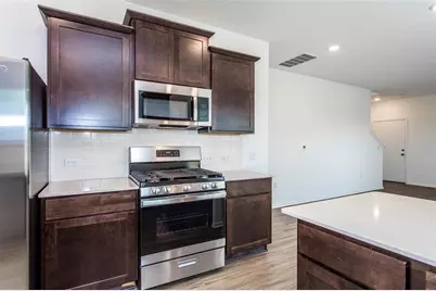 7305 Spotted Leaf Way, Del Valle, TX 78617 - Photo 8