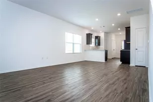 7305 Spotted Leaf Wy, Del Valle, TX 78617 - Photo 2