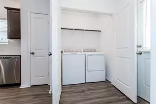 7305 Spotted Leaf Wy, Del Valle, TX 78617 - Photo 10