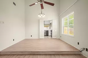 7302 Sevilla Dr, Austin, TX 78752 - Photo 8