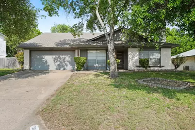 7302 Sevilla Drive, Austin, TX 78752 - Photo 2