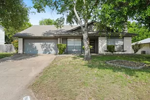 7302 Sevilla Dr, Austin, TX 78752 - Photo 2