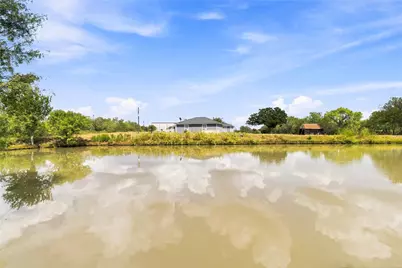1871 Bridle Path Road, Luling, TX 78648 - Photo 36