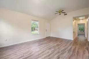 1500 Clyde St, San Marcos, TX 78666 - Photo 4