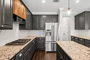 2602 Henley Dr, Round Rock, TX 78681 - Photo 10