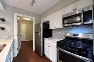 1900 Gracy Farms Ln, Austin, TX 78758 - Photo 4