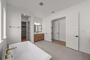152 Dawn Dr, Kyle, TX 78640 - Photo 14