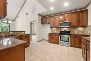 8608 Alophia Dr, Austin, TX 78739 - Photo 4