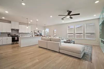 7805 House Finch Drive, Austin, TX 78744 - Photo 2