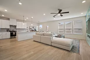 7805 House Finch Dr, Austin, TX 78744 - Photo 2