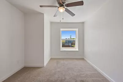 300 E Croslin Street #106, Austin, TX 78752 - Photo 16