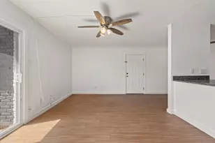 300 E Croslin St, Austin, TX 78752 - Photo 12