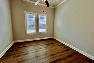 2210 University Club Dr Dr, Austin, TX 78732 - Photo 8