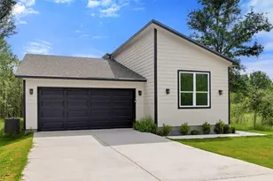 113 Mokulua Ln, Bastrop, TX 78602 - Photo 2
