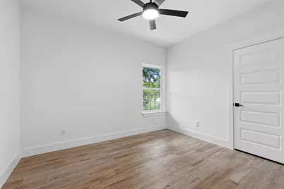 113 Mokulua Lane, Bastrop, TX 78602 - Photo 24