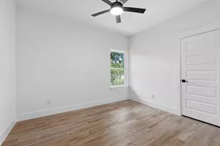 113 Mokulua Ln, Bastrop, TX 78602 - Photo 24