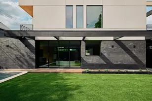 2013 Holland Ave, Austin, TX 78704 - Photo 34