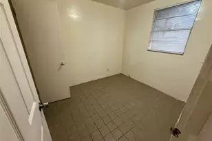 2921 E 12th St, Austin, TX 78702 - Photo 4