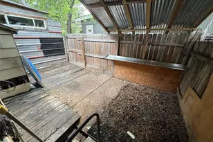 2921 E 12th St, Austin, TX 78702 - Photo 6