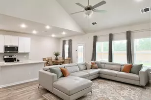 1600 Longhorn Ranch Dr, Leander, TX 78641 - Photo 4