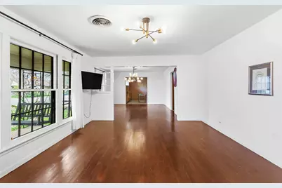 803 Peach Street, Seguin, TX 78155 - Photo 4