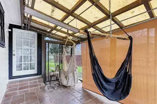 803 Peach St, Seguin, TX 78155 - Photo 18