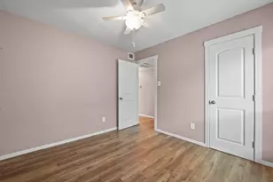 2124 Burton Dr, Austin, TX 78741 - Photo 18