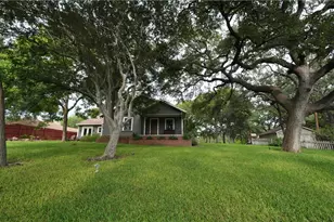 3003 Burleson Rd, Austin, TX 78741 - Photo 4