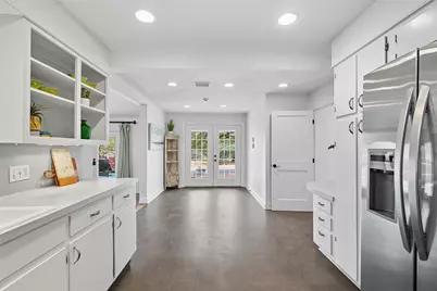 3003 Burleson Road, Austin, TX 78741 - Photo 10