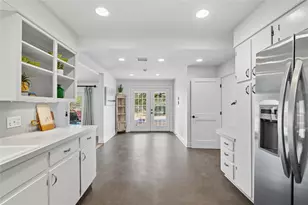 3003 Burleson Rd, Austin, TX 78741 - Photo 10