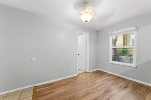 2712 Whitis Ave, Austin, TX 78705 - Photo 2
