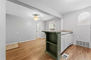 2712 Whitis Ave, Austin, TX 78705 - Photo 4