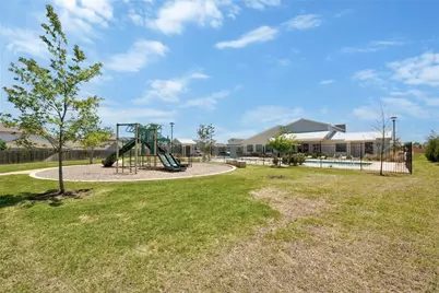 5400 Daimler Drive, Austin, TX 78744 - Photo 32