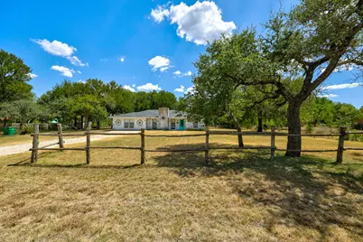 452 County Road 3081, Lampasas, TX 76550 - Photo 8