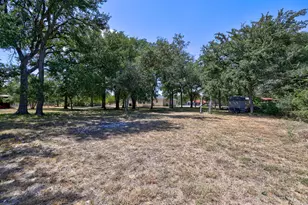 452 County Rd 3081, Lampasas, TX 76550 - Photo 2
