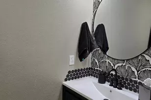 2600 Penny Ln, Austin, TX 78757 - Photo 6