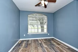 2307 Logan Dr, Round Rock, TX 78664 - Photo 22