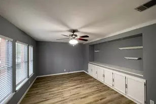 1825 Red Rock Dr, Round Rock, TX 78665 - Photo 4