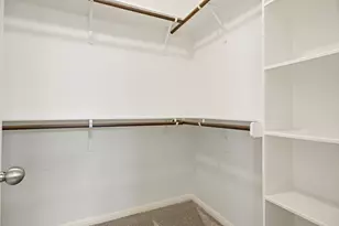 892 Centerra Hills Cir, Round Rock, TX 78665 - Photo 10