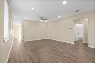 220 Fairfax Ave, San Marcos, TX 78666 - Photo 8