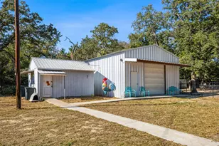 316 Holly Dr, Caldwell, TX 77836 - Photo 4