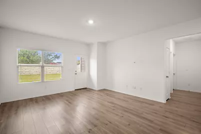 201 Mendoza, Kyle, TX 78640 - Photo 8