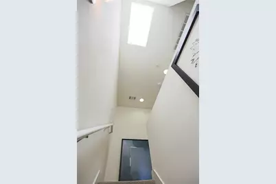 711 W 32nd Street #116, Austin, TX 78705 - Photo 10