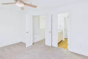 711 W 32nd St, Austin, TX 78705 - Photo 14